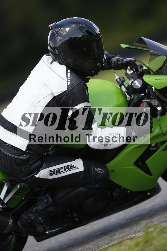 /Archiv-2024/29 12.06.2024 MOTO.CH Track Day ADR/Gruppe blau/4